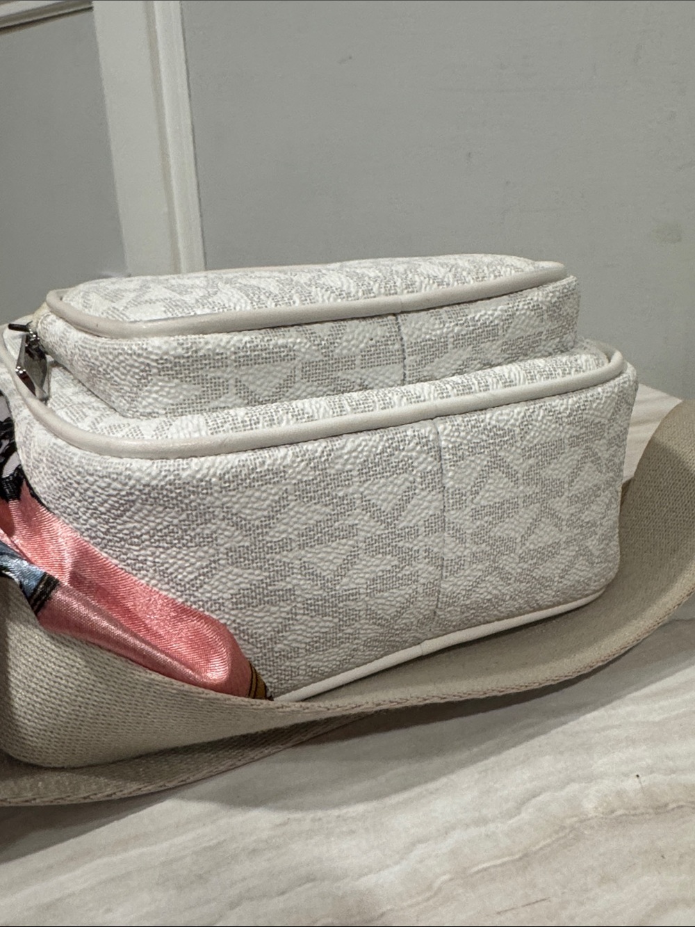 Michael Kors Bag Travel Small Jet Set Logo White Cream Leather Crossbody - Picture 10 of 17